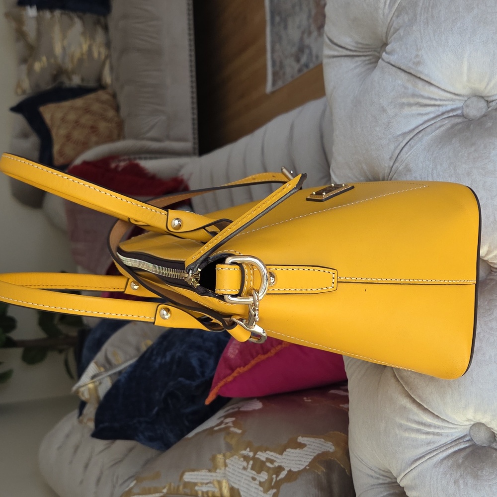 Dooney & Bourke Beacon Domed Satchel Bag In Mustard yellow smooth leather - Picture 6 of 15